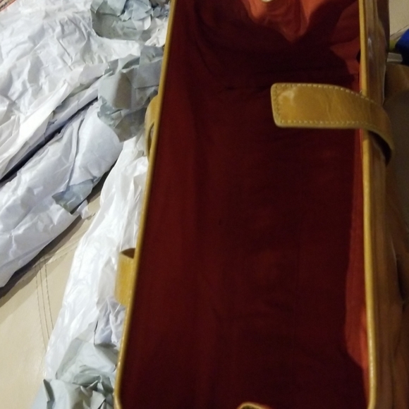 MaxxNY gold/tan leather satchel - Picture 5 of 7